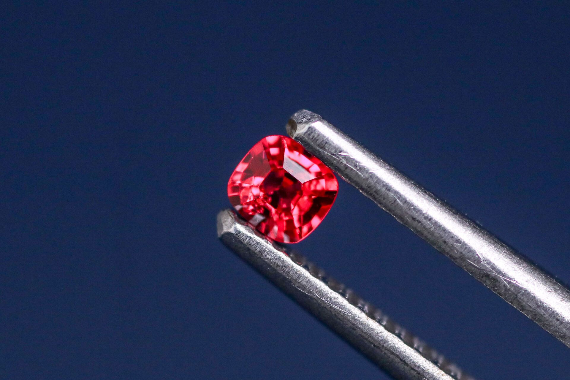 宝石 石ふしぎ大発見展大阪ミネラルショー2026でまず見て頂きたい宝石｜J.C.